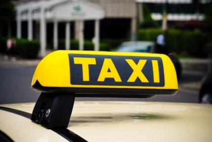 taxi-3504010_1280